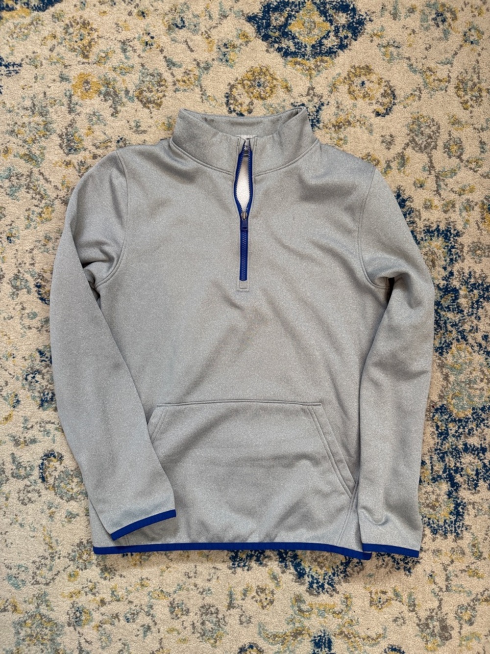 Boy’s Under Armour Quarter-Zip Sweatshirt size L